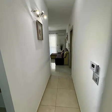 Hector House Apartment *